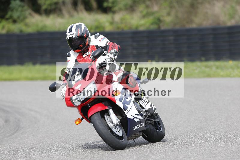 Archiv-2025/53 16.09.2025 Track Day Domi Aegerter ADR/Gruppe gelb/109